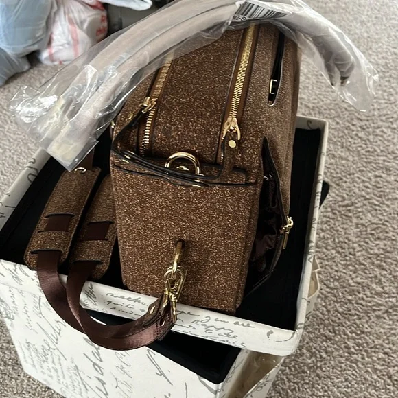 La Mansio Air in Cork w/ straps and pads - Picture 2 of 9